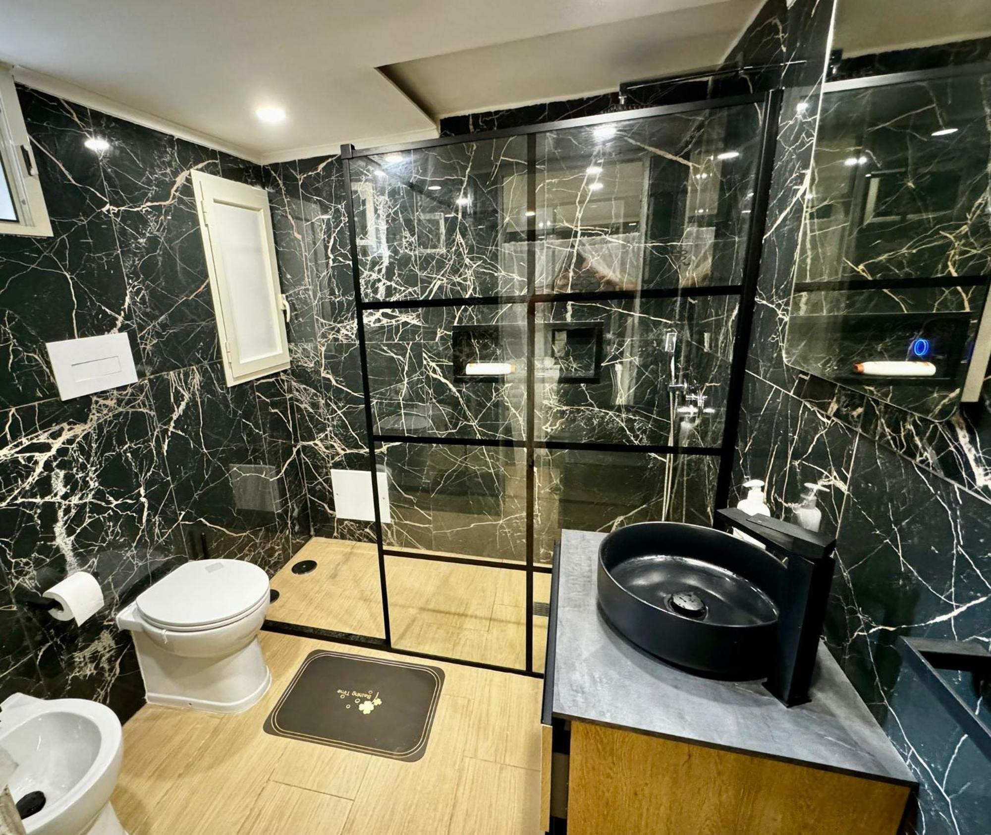 Fl Black Diamond Naples Extérieur photo